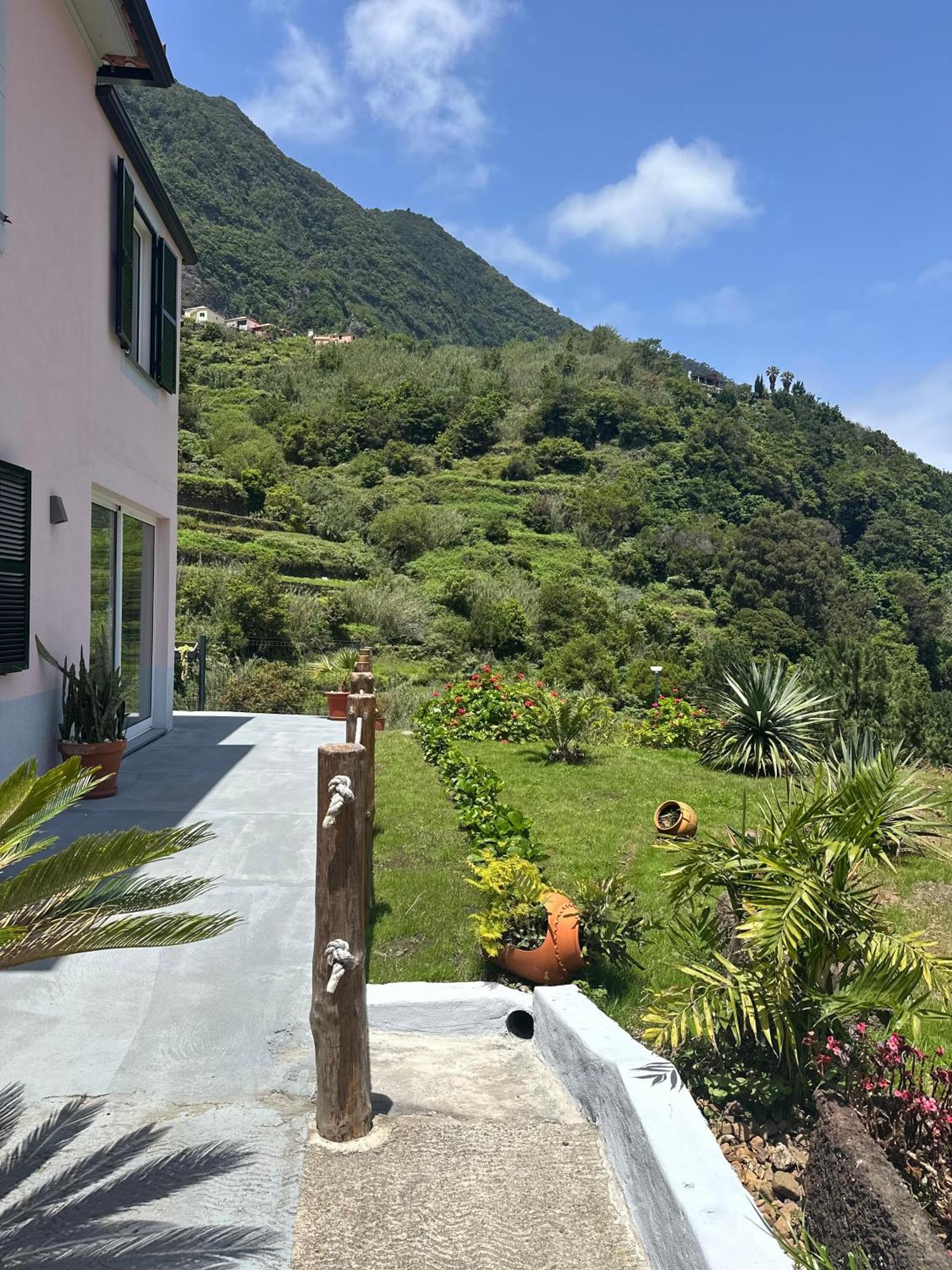 The Green Valley House Sao Vicente  Exterior photo